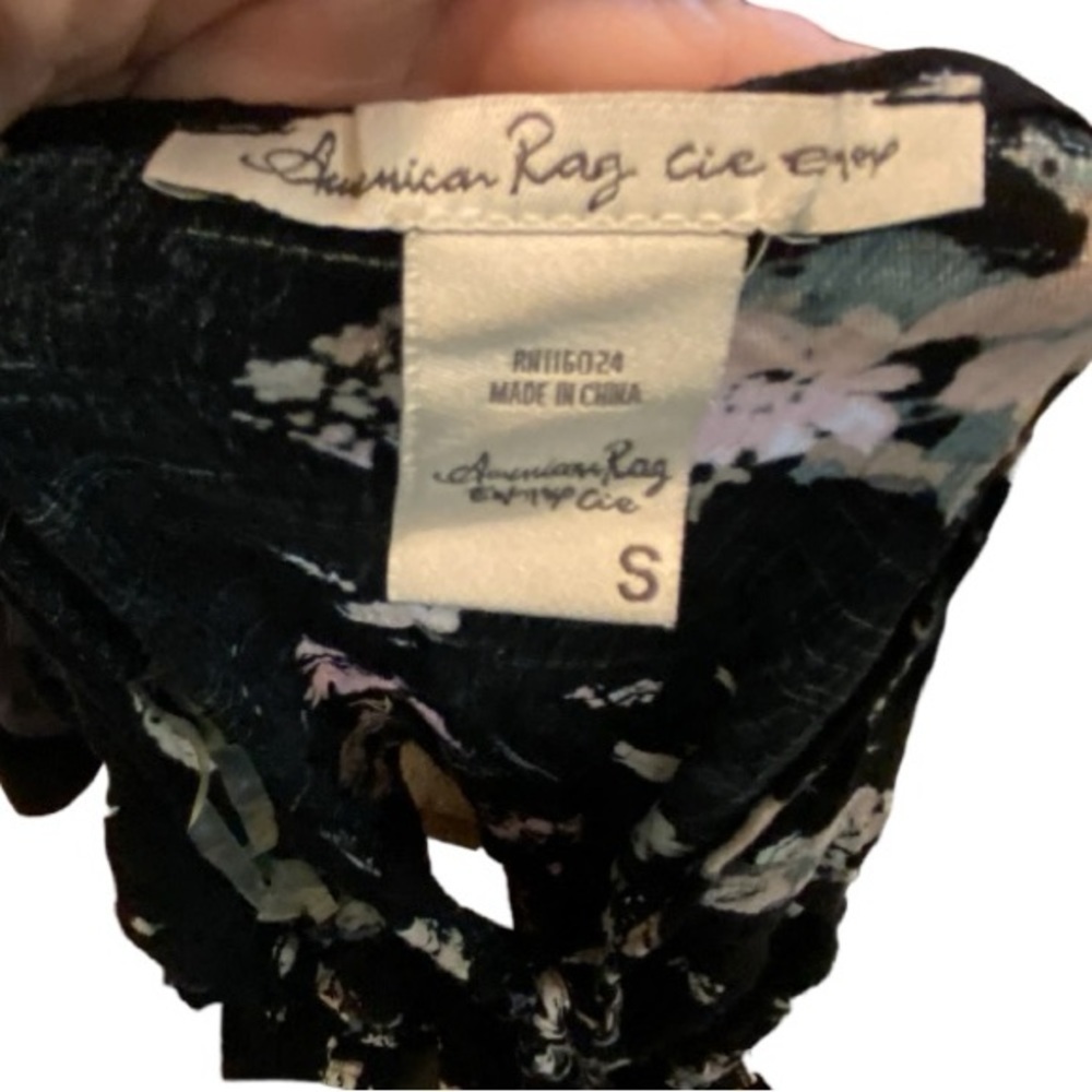 American Rag Floral‎ Top - Picture 5 of 6